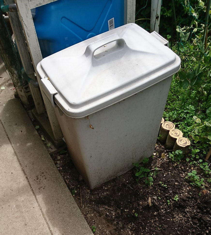 ゴミペールの堆肥容器
